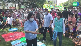 周末拚人氣 藍綠參選人動起來跑行程