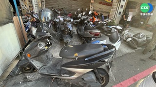 機車行遭"球棒隊"砸店 嫌犯還開車撞鐵門