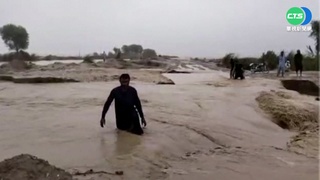 南亞進入雨季 印巴豪雨土石流釀道路中斷