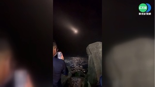 台東2男2女颱風天衝浪 1男被捲走幸獲救