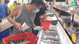 慶中秋! 民眾搶購烤肉食材 超市業績飆5倍