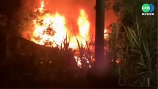 加油站旁鐵皮屋大火 烈焰沖天虎尾居民驚