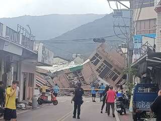花蓮玉里樓層倒塌！4人全數救出送醫治療