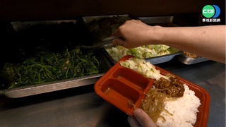 竹北排骨飯110元! 板橋便當75元民眾氣炸