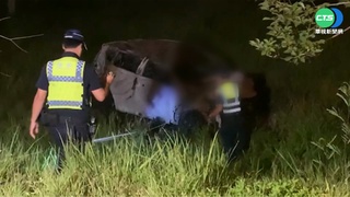 國1王田交流道火燒車 車內發現1焦屍