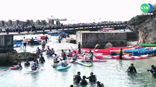 小琉球逾萬人登島! 遊客憂收假擠爆提前返台