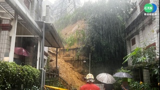 汐止伯爵山莊土石崩塌衝民宅 49戶115人撤離