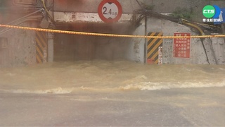 汐止伯爵山莊土石崩落衝民宅 急撤53戶130人