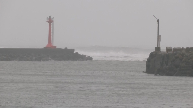 豪大雨特報！颱風環流+東北季風共伴 北東降雨超驚人 | 華視新聞