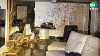 泥流滾滾 基隆暖暖街3戶土石滿屋家園毀