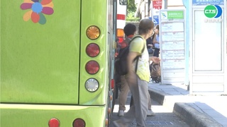 兒借出1千等無人還錢 媽媽不責怪還幫出一半被大讚