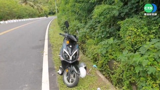 叭一聲害命? 女騎士自摔遭遊覽車輾斃