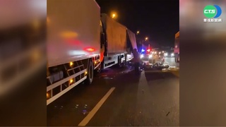 昨夜國道1號5貨車連環撞 2人送醫1命危