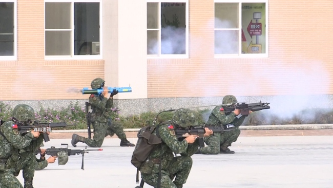 快訊》陸軍北測中心火箭彈意外擊發 4名官兵輕傷 | 華視新聞
