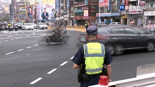 高雄車站動線變更 通勤族找嘸站牌"霧煞煞"