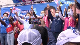 韓.侯同台輔選! "擁抱"破除王不見王傳言