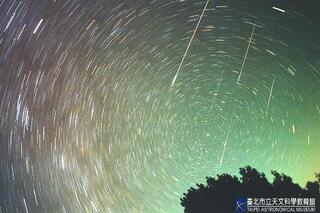 獅子座流星雨！周末可望出現爆發潮 還有機會看見火流星