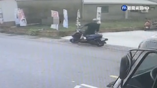 疑"選前焦慮" 男子10分鐘拆47面競選旗