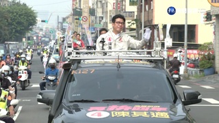 陳其邁車掃直播”藏彩蛋” 柯志恩自評歌聲比較好