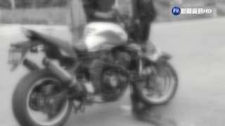 疑閃貨車重機捲車底騎士雙亡 青山宮悼顧問