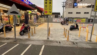 賣場停車場出入口"有停車格"? 騎士不敢停