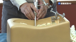 全台首例!AR助脊椎手術 12小時縮短成3.5小時