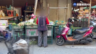 男子缺錢花持刀搶劫 得手400網咖落網