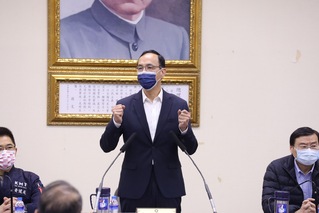 2022代表字「漲」 國民黨痛批執政黨：不要再掩耳盜鈴