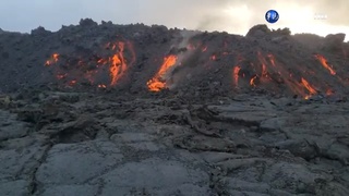 夏威夷莫毛納羅火山噴發 攝影師冒險記錄