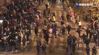 法.摩晉級四強 球迷嗨翻 街頭鬧事與警衝突