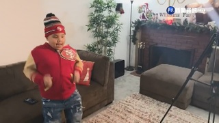 8歲男童"魔性舞步" 快樂感染數千網友!