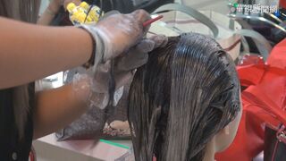 19歲女網紅DIY染髮嚴重過敏 崩潰哭:我像個怪物