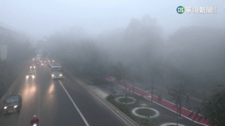 印度北方霧霾嚴重 首都鐵路.航班大打結