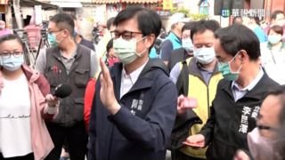 陳其邁發兔年小紅包 民眾搶領添喜氣