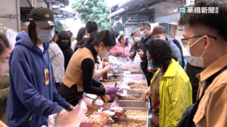 誤把手指當食物　三鳳中街攤商剪試吃品濺血