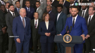 Curry率勇士冠軍陣容 相隔7年再訪白宮