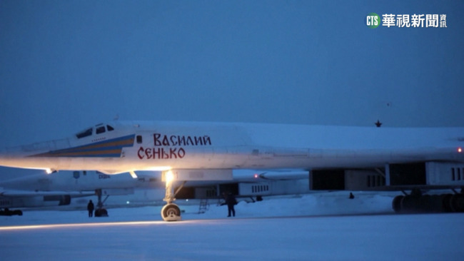 俄戰機飛越北極海！　北約部署預警機監控 | 華視新聞