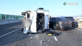 過年連假前夕台74線車禍 7車連環撞釀4傷