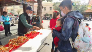 初一發錢母.走春祈福　宮廟擠滿排隊人潮