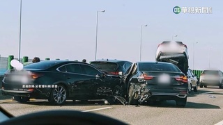 國3北上彰化路段5車追撞　車身翹起畫面曝光