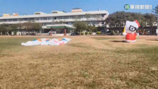 潮州春節市集迎賓福兔消風　業者:疑遭炮襲