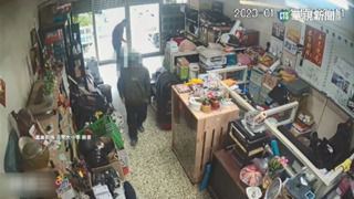 陌生人過年擅闖民宅　遭屋主怒斥心虛落跑