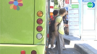 公車離站後還要求上車！開門仍遭客訴　司機嘆：真的很心寒