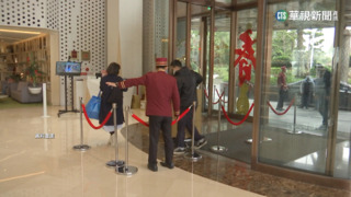 愛出國不愛國旅？　「住宿貴.交通塞」恐成主因