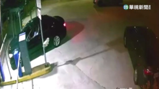 就是感應不到？　「扳柵欄」離開停車場.挨告