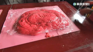 不只吃元宵　宮廟製60斤丁粄酬謝土地公