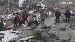 土國強震餘震毀建築結構　救難人員反遭掩埋