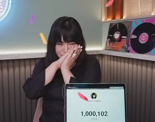 「全台最老百萬YTR誕生」！唐綺陽激動落淚：謝謝大家