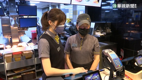 缺工嚴重! 人力銀行:餐飲業薪資加5-10%搶人才