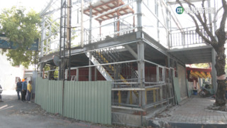 人行道立柱再蓋鐵皮2樓　違建隊:近期拆除